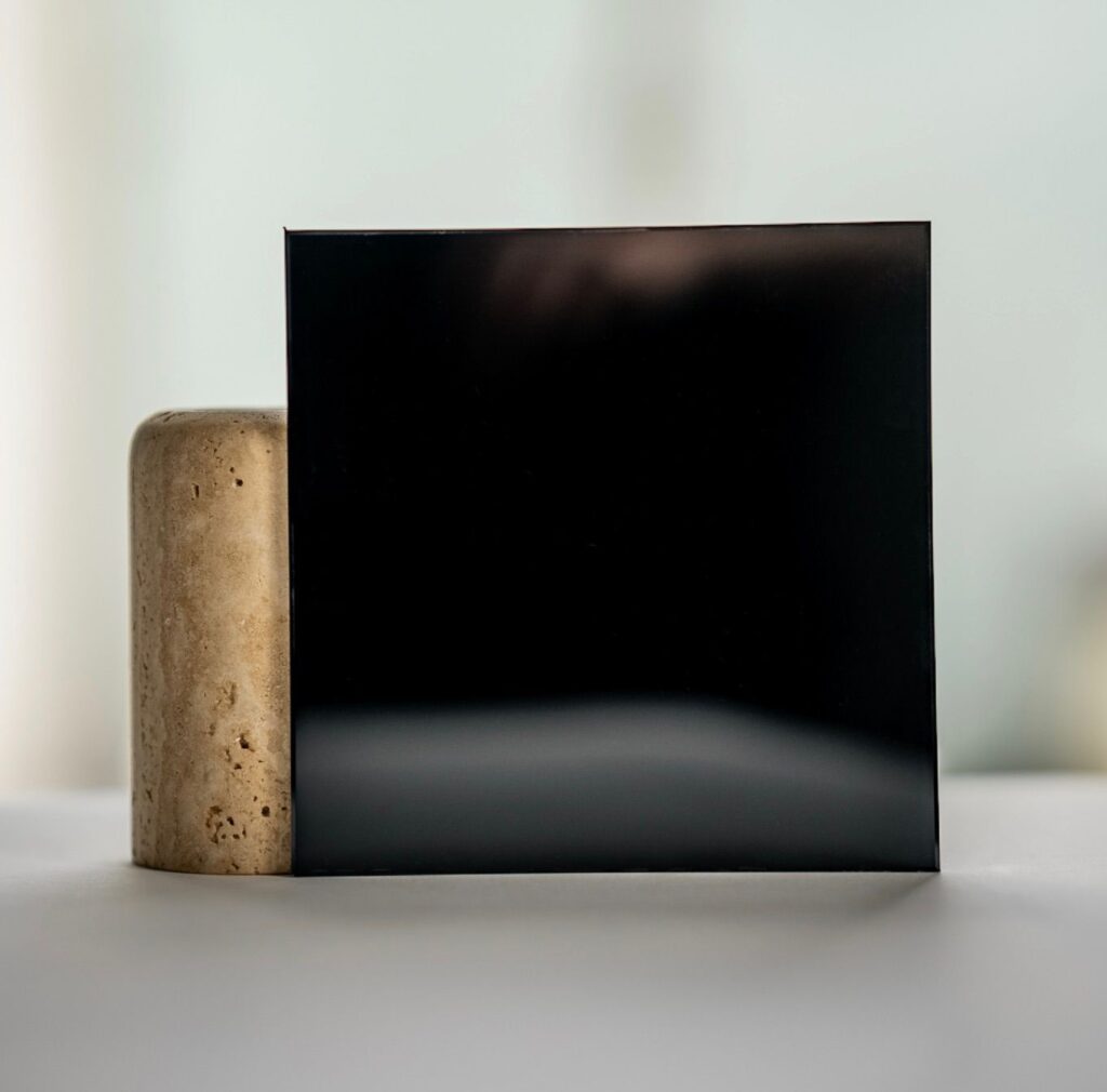 Black Laminated Glass Type